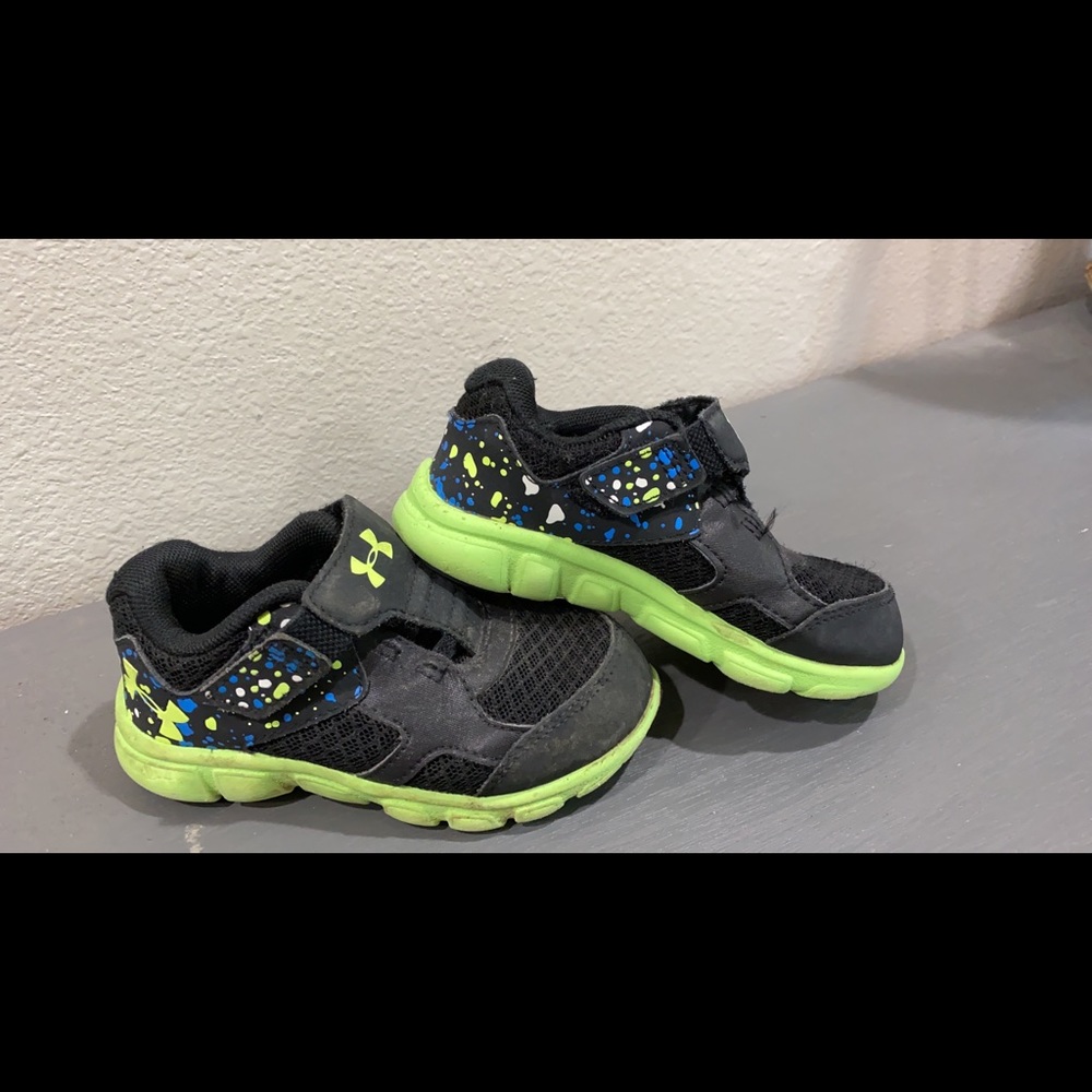 Kids under armor shoes
